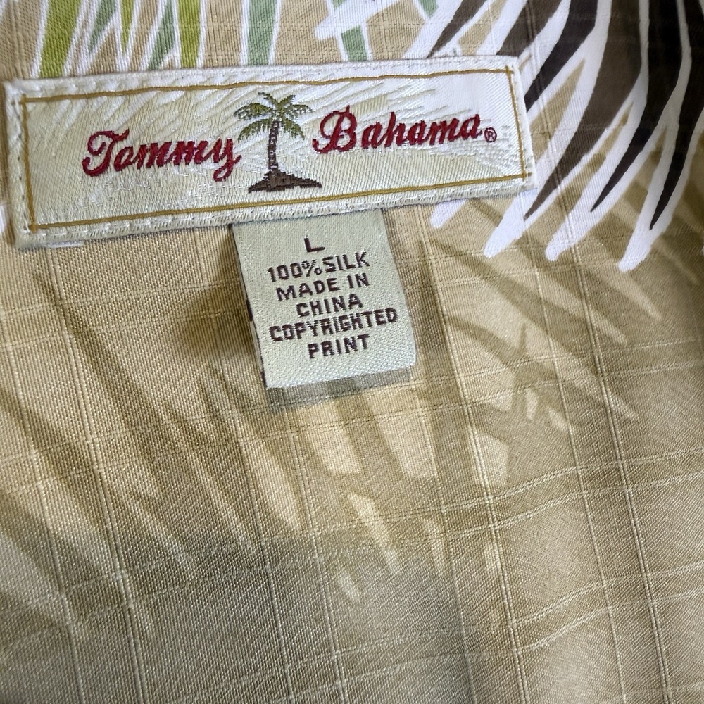Tommy Bahama 100% Silk Hawaiian Shirt Mens Size L Palm Trees Print Yellow - Picture 12 of 13
